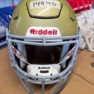 USED RIDDELL FLEX ADULT HELMET - MEDIUM - VEGAS GOLD