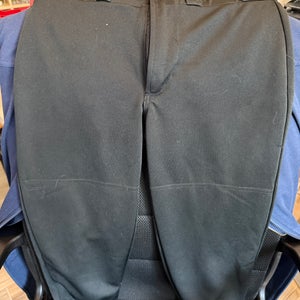 Black Youth Large Mizuno Game Pants (Used)