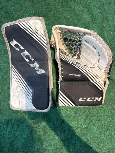 White & Black Youth CCM YT Flex 2 Goalie Glove & Blocker Set Regular (Used)