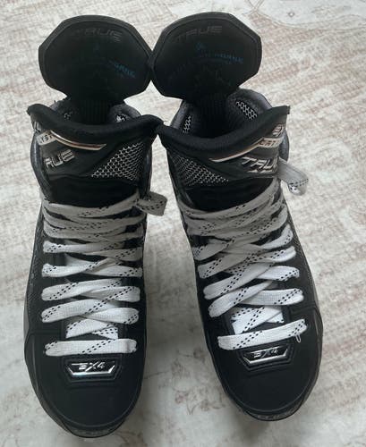 Black 2025 True Catalyst 9x4 Hockey Skates Regular Width 6 (Used)