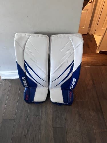 Small Bauer Vapor X5 Pro Goalie Leg Pads Used twice.