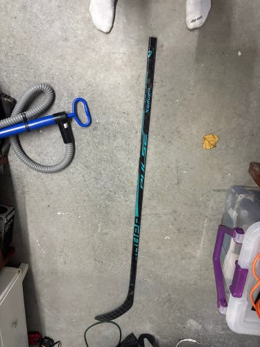 Senior Bauer Pulse Left Hand Hockey Stick P28 65 Flex (Used)