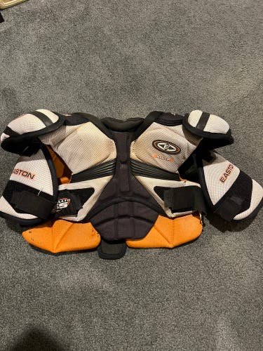 Easton Stealth Shoulder Pads Junior Medium