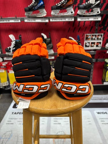 CCM Tacks 4 Roll Pro Gloves 10" (New)