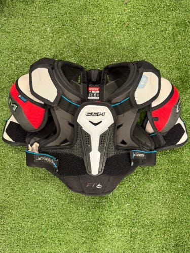 CCM JetSpeed FT6 Shoulder Pads | Junior Small