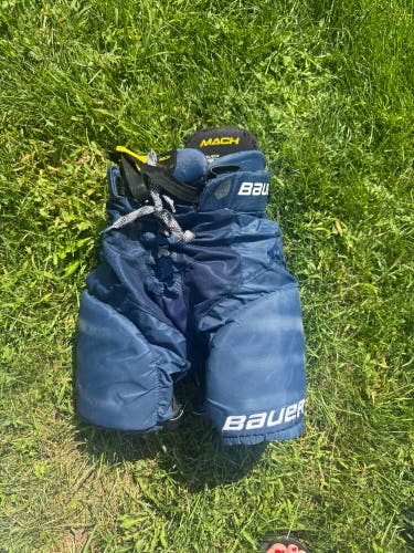 Youth Large Bauer Supreme Mach Hockey Pants (Used)