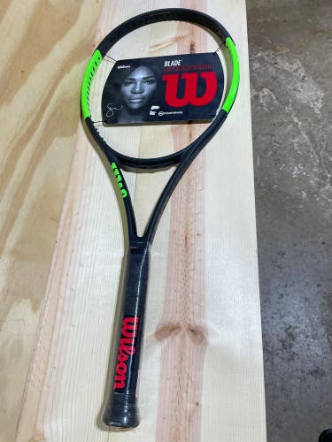 Adult Wilson Blade SW104 Autograph Countervail Tennis Racquet (New)