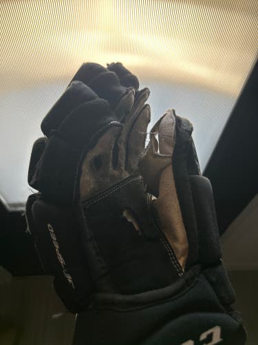 CCM JetSpeed FT475 Gloves 14" (Used) (back up gloves)