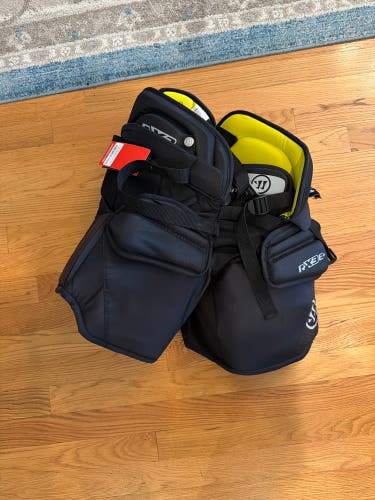 Junior XL Warrior Ritual X3 Hockey Goalie Pants (New)