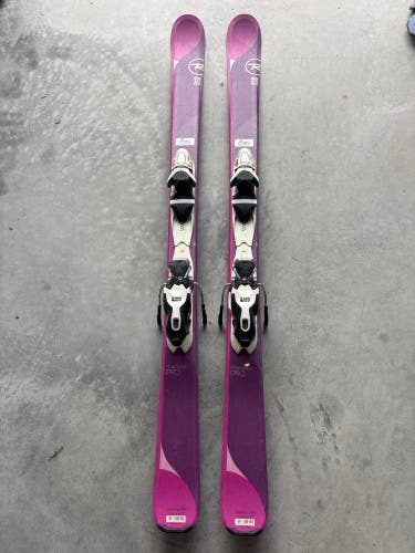 Kid's Rossignol Temptation Pro 140 cm Skis With Look Kid Xpress 7 JR Bindings (Used)