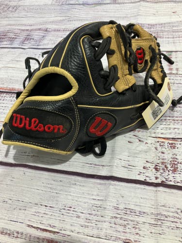 Black Wilson A700 RH Baseball Glove 11.5" (Used)
