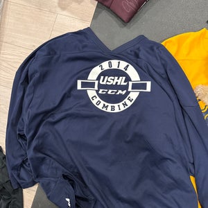 Blue XL Men's CCM Jersey (Used)