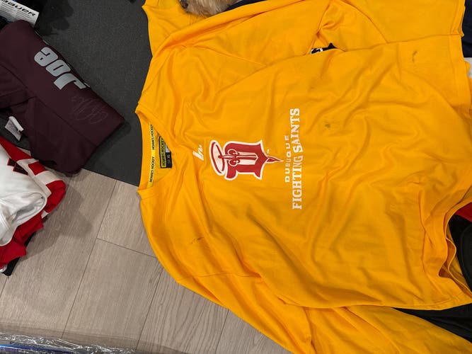Yellow XL Men's Howies Jersey (Used)