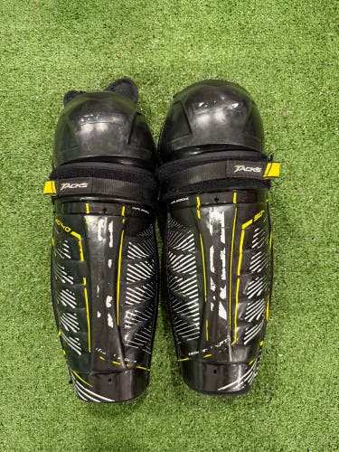 CCM Tacks 9040 Shin Pads | 13" Intermediate