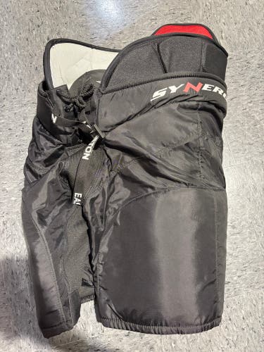 Black Senior Medium Easton Stealth ST4 Hockey Pants (Used)