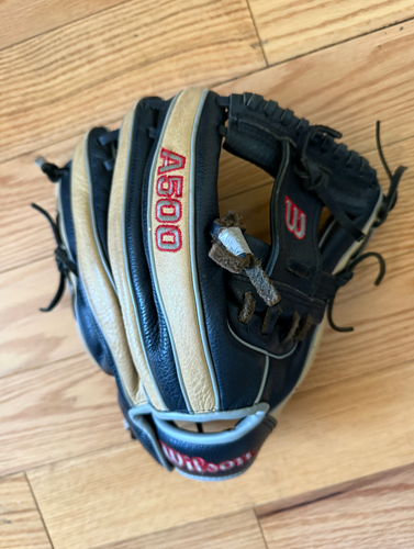 Infield RH Wilson A500 Baseball Glove 11.5" (Used)