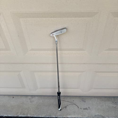 Scotty Cameron Studio Style Newport Right Handed Putter 34" (New)