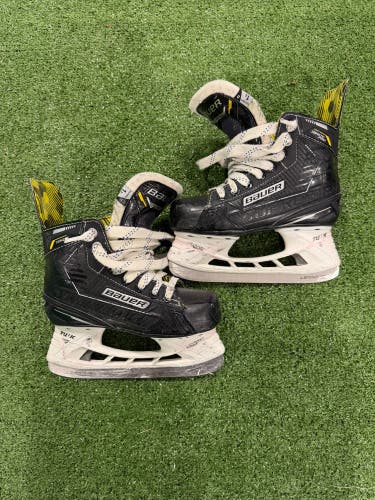 Bauer Supreme Ignite Pro Hockey Skates | Size 1.5D