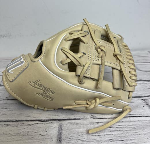 New Other Marucci Ascension 11.25" Infield Baseball Glove RHT Camel