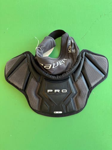Bauer Pro Neck Guard | Senior L/XL