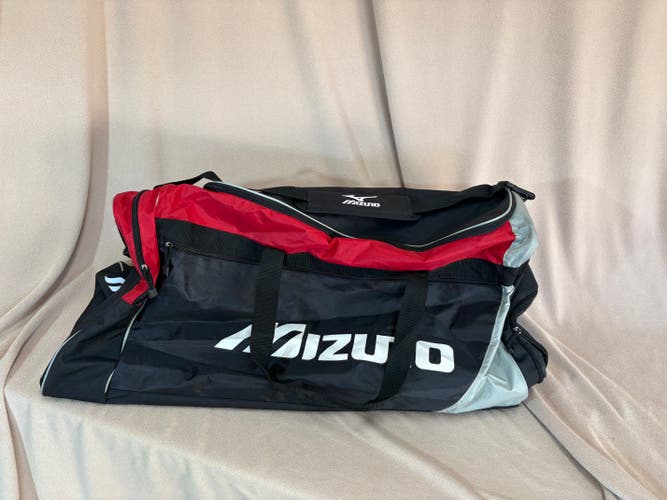 Mizuno Duffle Bag (Used)