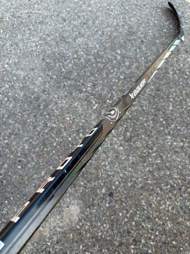 Senior Bauer Proto-R Hockey Stick Right Handed 77 Flex (Used)