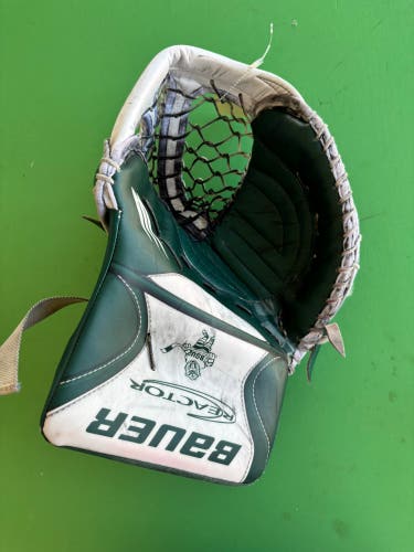 Green Senior Bauer Vapor 90 DigiPrint Goalie Glove Regular Pro Stock | Bemidji State Pro Stock