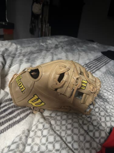 2023 Wilson A2000 RH Infield Baseball Glove 11.5" (New)