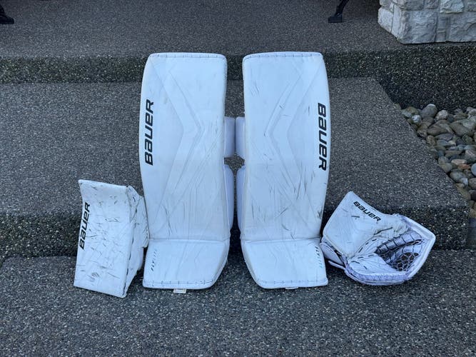 2025 Bauer Flylite Goalie Full Set - Medium (Used)