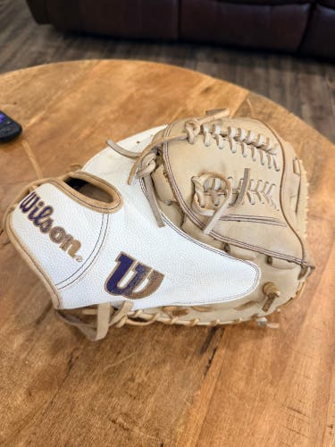 Wilson A2000 Aubree Munro AM1 GM
Fastpitch Catcher's Mitt