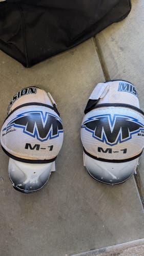 Senior Small Mission Elbow Pads (Used)
