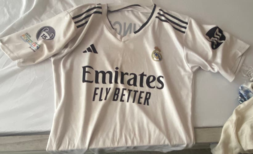 White Small Boys Adidas Jersey (Used)