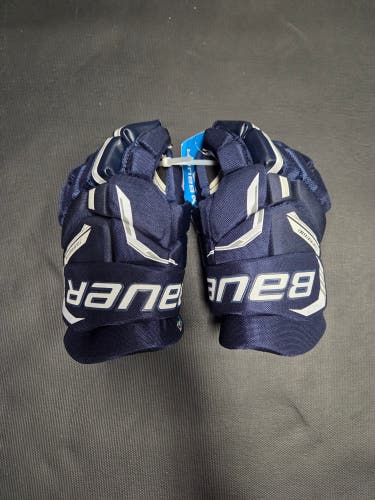 New Junior Bauer Supreme F40 Gloves 11" hockey gloves navy and white