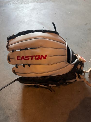 Easton RH Outfield Elite Softball Glove 13" (Used)