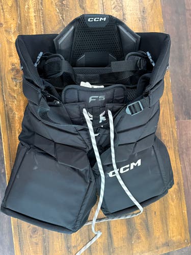 Junior Large CCM F5 Hockey Goalie Pants (Used)