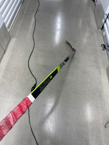 Senior Warrior Alpha LX2 Right Handed Hockey Stick M90 95 Flex Pro Stock (Used)