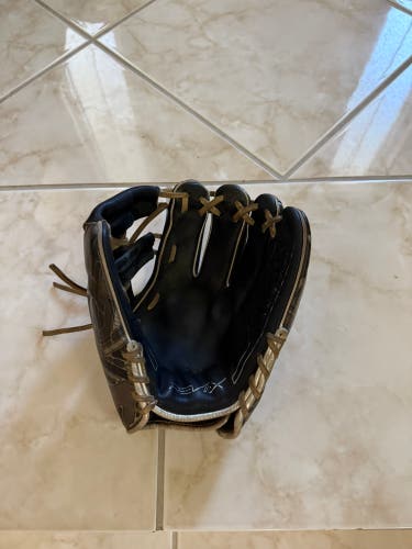 Dicks Exclusive 2023 Rawlings REV1X  11.5" (Used)