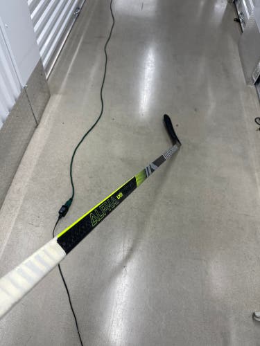 Senior Warrior Alpha LX2 Left Hand Hockey Stick M90 85 Flex Pro Stock (Used)