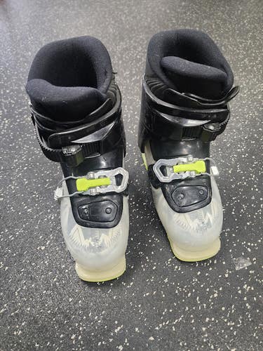 Used Dalbello MENACE Boys DH Ski Boot Black 195 MP - Y13 11849-S000043244