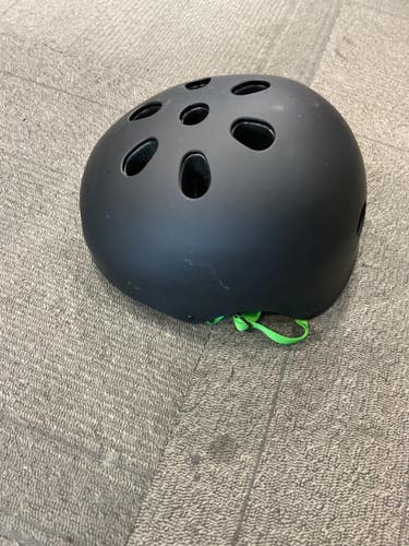 Used Skateboard Helmet Black XL 11614-S000238163