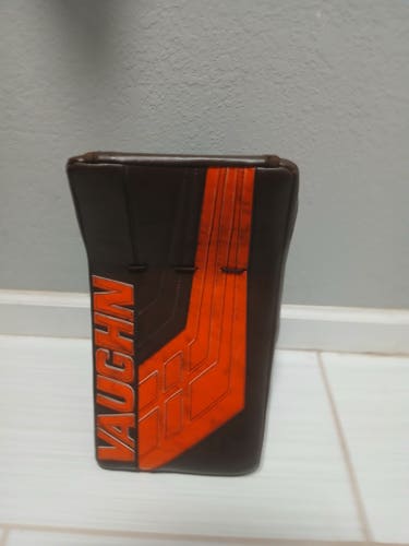 Vaughn V8 Pro Carbon Regular Pro Stock (Used)