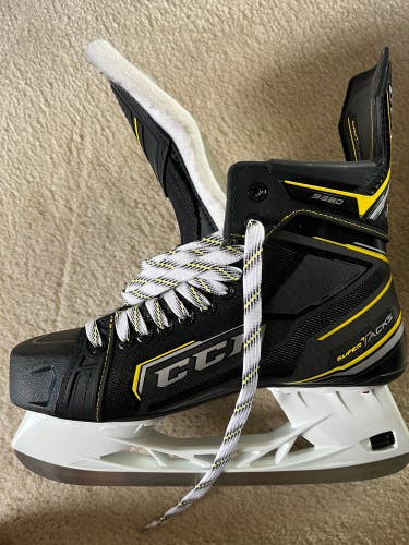 Black/Yellow 2020 CCM Super Tacks 9380 Hockey Skates Extra Wide Width 10 (Used)