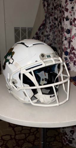 White Adult Large Schutt F7 Helmet (Used)