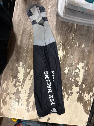Black Boys Small / Medium Fly Racing Socks (Used)