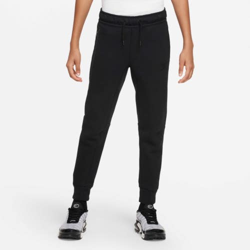Nike Sportswear Tech Fleece Joggers Boys XL Black Tapered Leg Activewear KFC1227