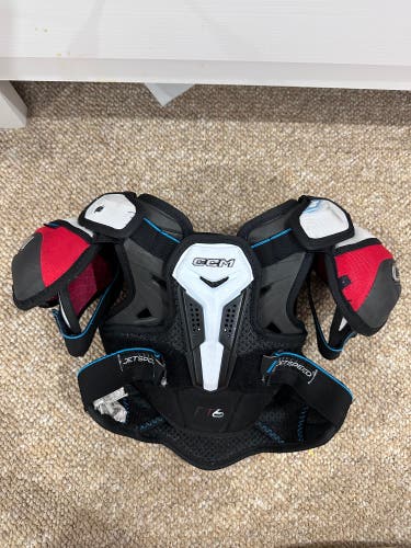 Small Junior CCM JetSpeed FT6 Shoulder Pads (Used)