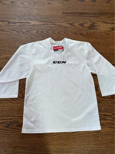 Youth small CCM white jersey