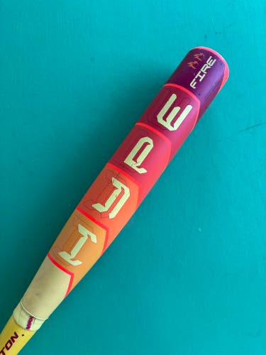 2025 Easton Hype Fire Composite Bat USABat Certified (-8) 22 oz 30"