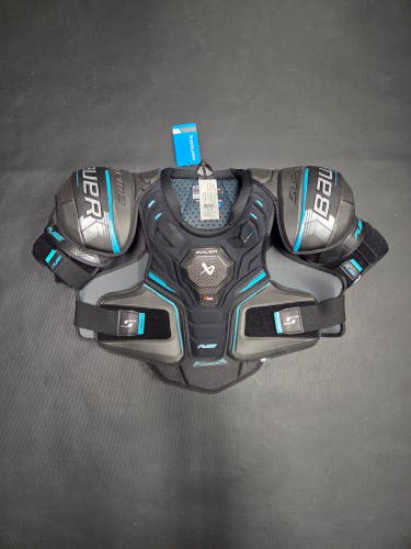 Brand new Men's Large Senior Bauer Supreme Fuse Shoulder Pads