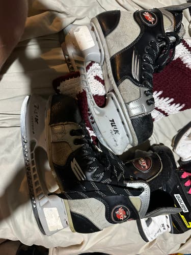 Bauer Hockey Skates 9.5 (Used)